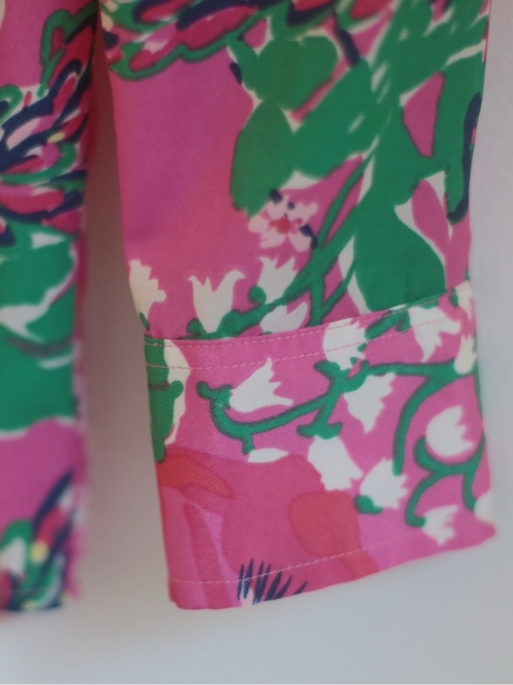 Lilly Pulitzer Women's Pink Floral Button Front Blouse Top Long Sleeve Size S - Picture 8 of 8